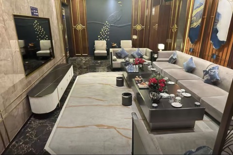 合肥空瓶子Liveshow酒吧招聘,合肥空瓶子Liveshow酒吧,本地夜场敞开大门迎接八方英才